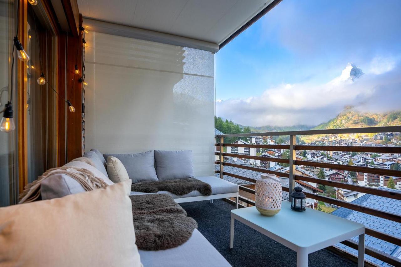 Modern Apartment With View Over Церматт Экстерьер фото